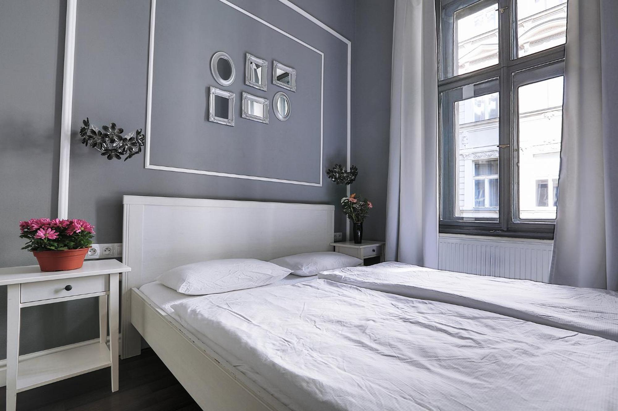 Apartmán Two-bedroom Haven In The Old Town *